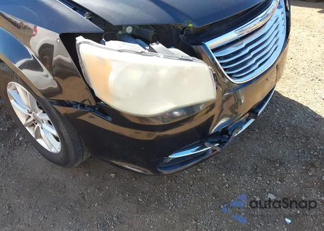 2014 Chrysler Town & Country Touring from USA, damaged, VIN 2C4RC1BG7ER404179